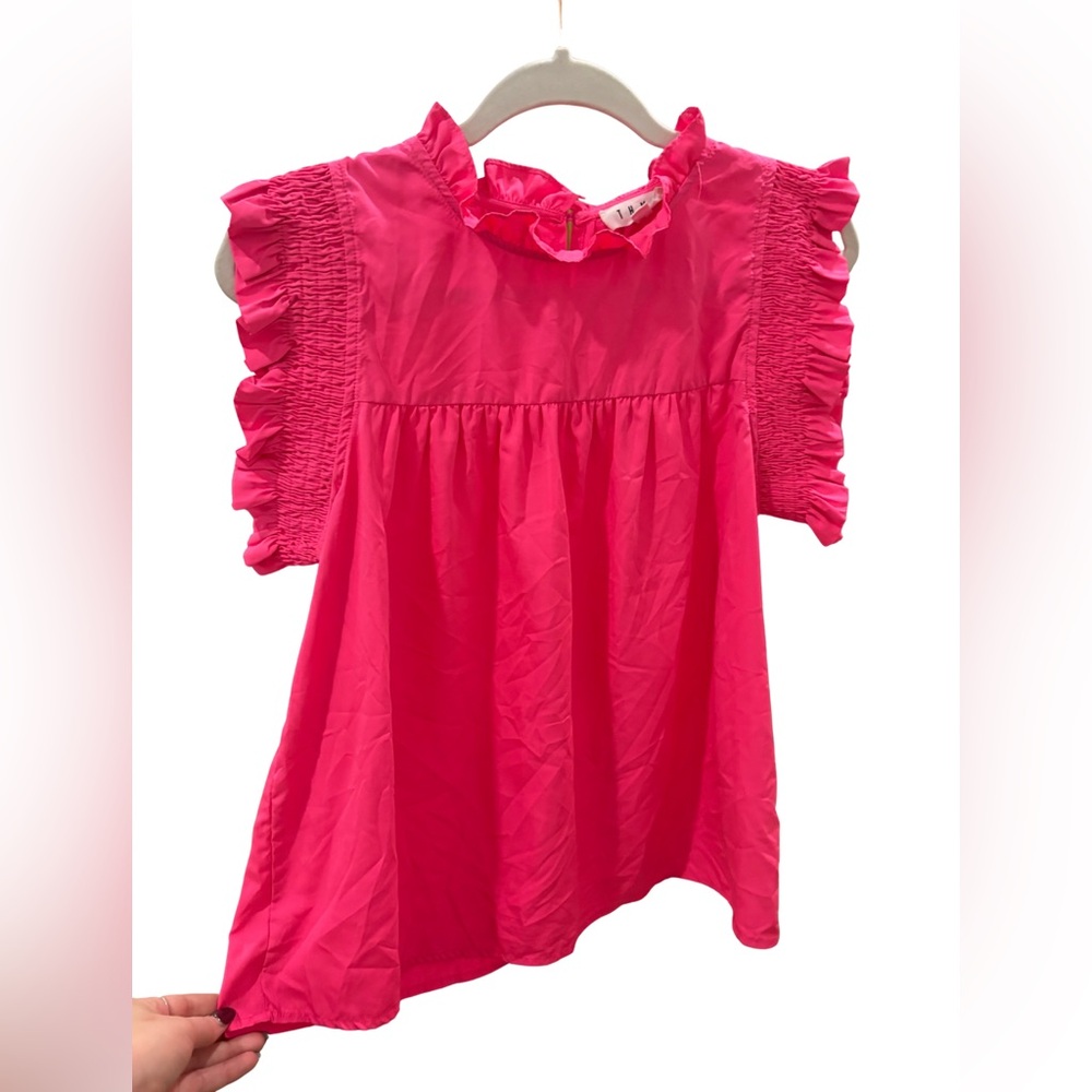Women’s THML Hot Pink Ruffle Sleeve Blouse – Size L